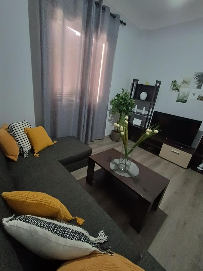Helena'S House Apartment แอร์มูโปลี ภายนอก รูปภาพ